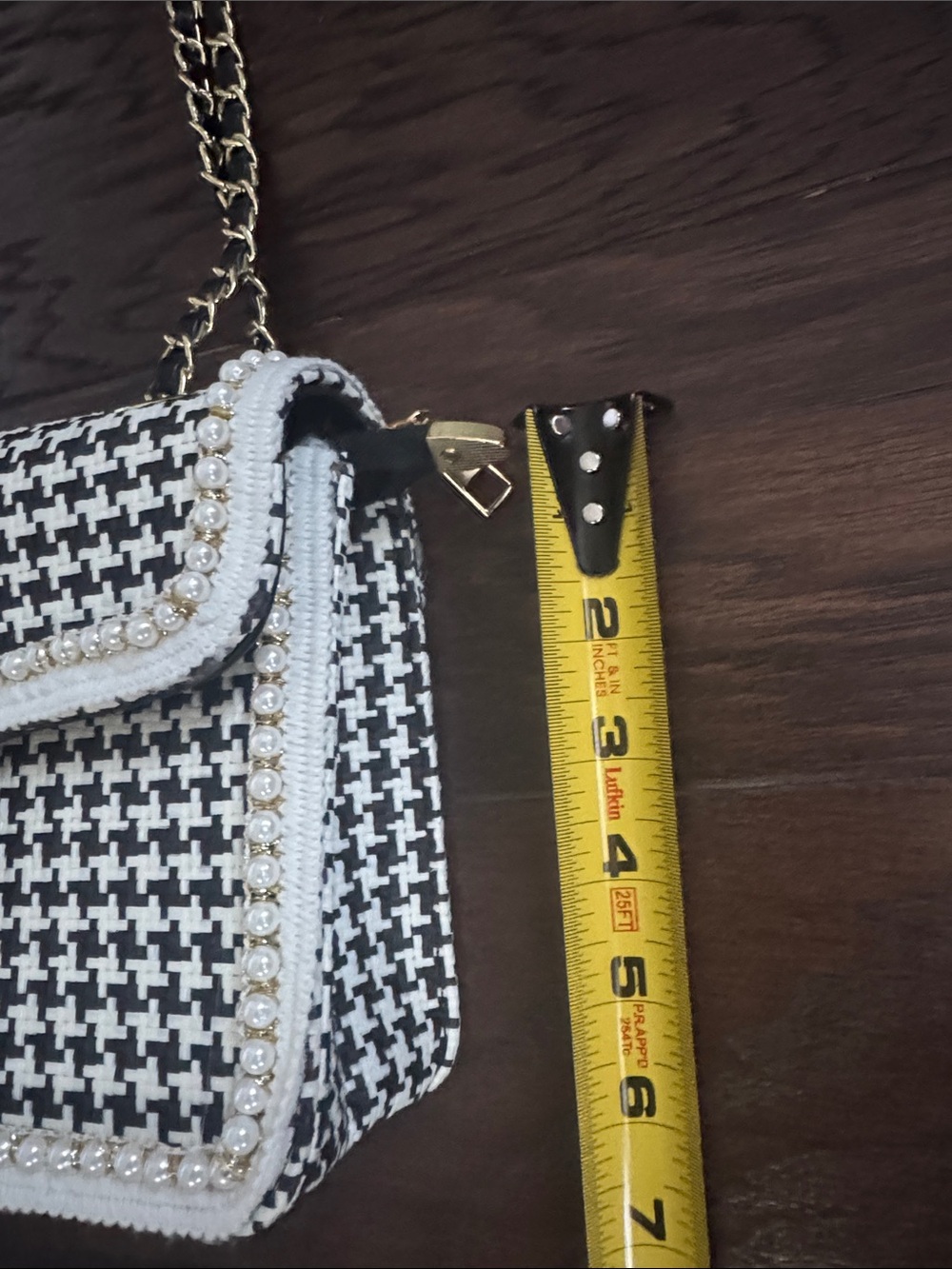 Women's Black & White Houndstooth Chain Shoulder Bag by - Picture 6 of 11